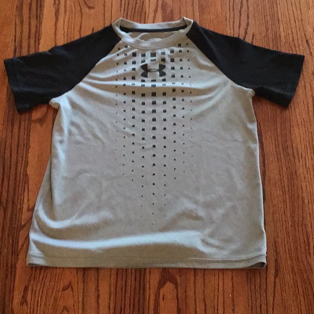 Under armor shirt dri fit